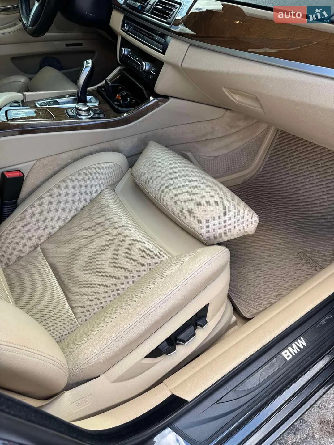 2012 BMW 5er - мініатюра 15