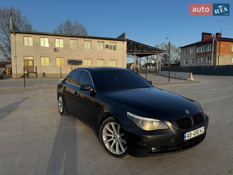 Седан BMW 5 Series 2004 в Дунаевцах