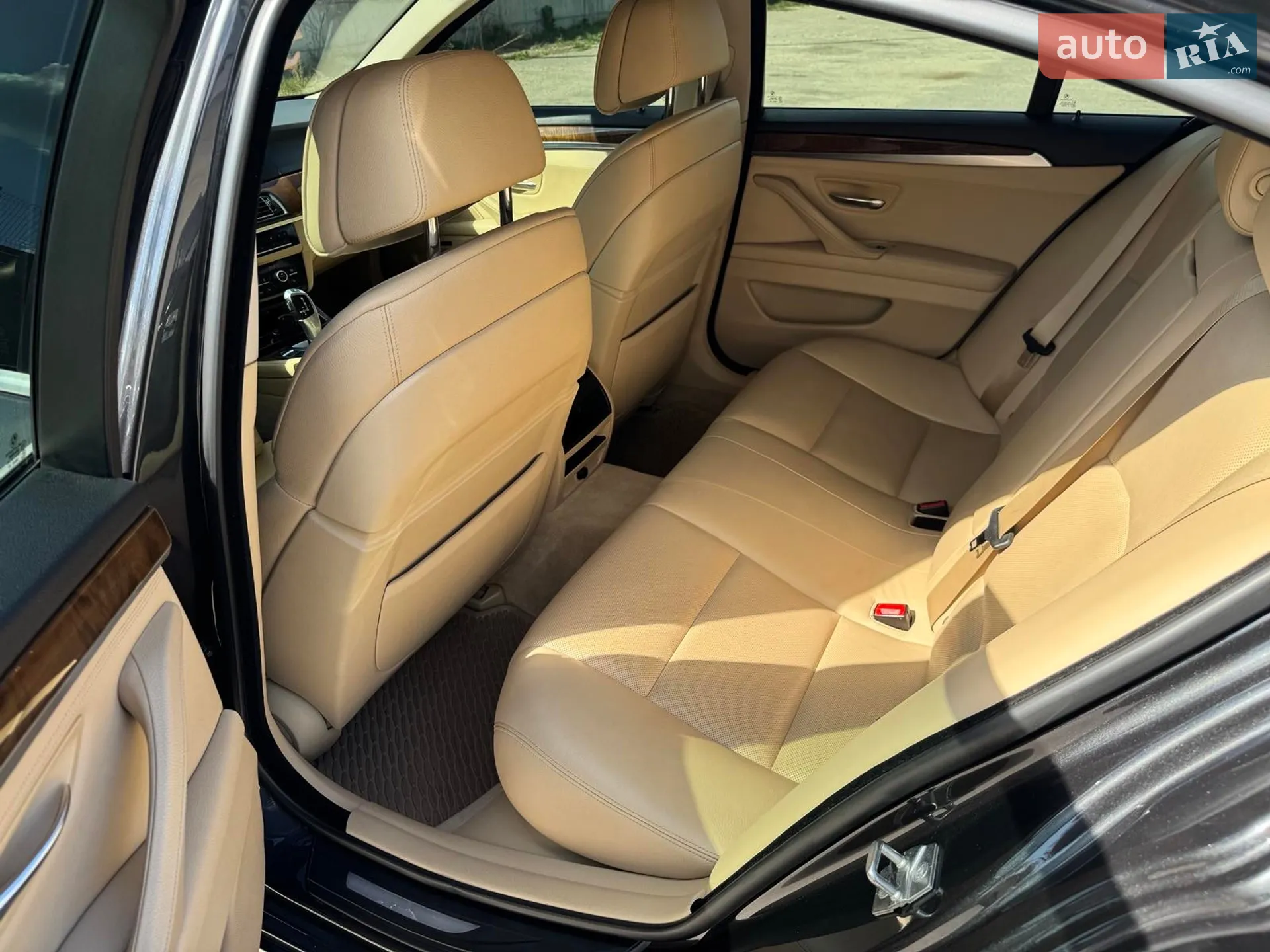 2012 BMW 5er - мініатюра 18