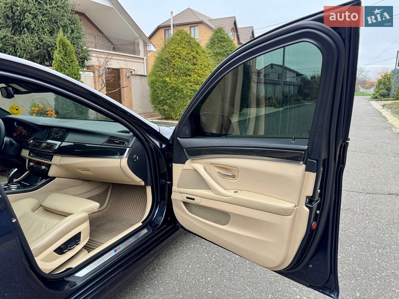 Седан BMW 5 Series 2011 в Одессе