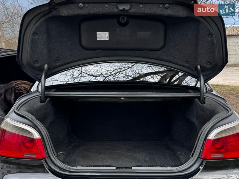 Седан BMW 5 Series 2004 в Ржищеве фото 27 Седан BMW 5 Series 2004 в Ржищеве