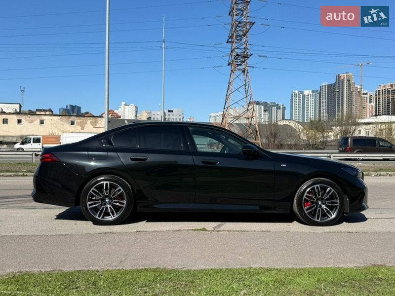 Седан BMW 5 Series 2025 в Киеве фото 2 Седан BMW 5 Series 2025 в Киеве