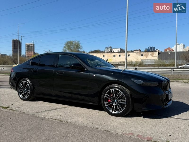 Седан BMW 5 Series 2025 в Киеве фото 17 Седан BMW 5 Series 2025 в Киеве