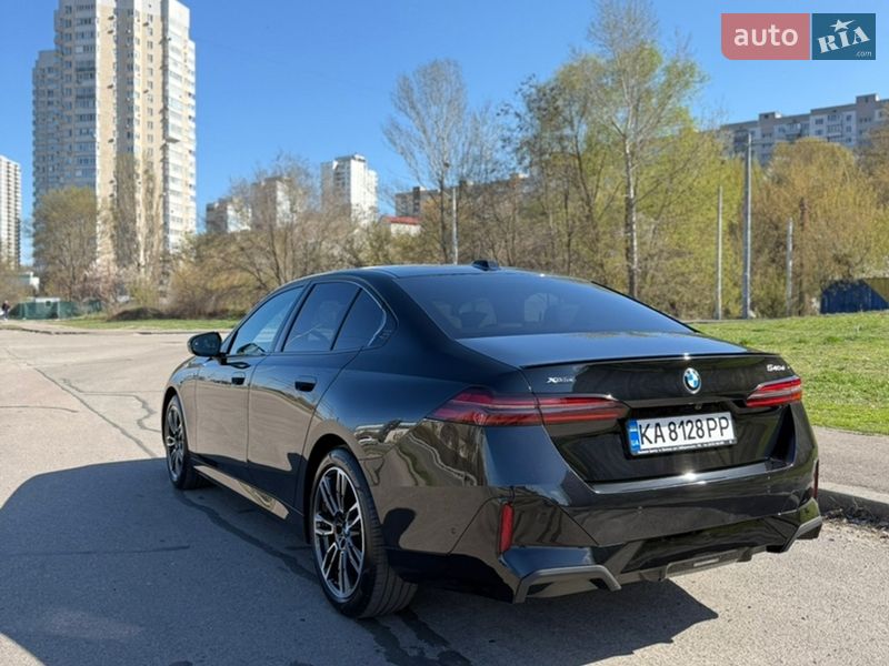 Седан BMW 5 Series 2025 в Киеве фото 32 Седан BMW 5 Series 2025 в Киеве