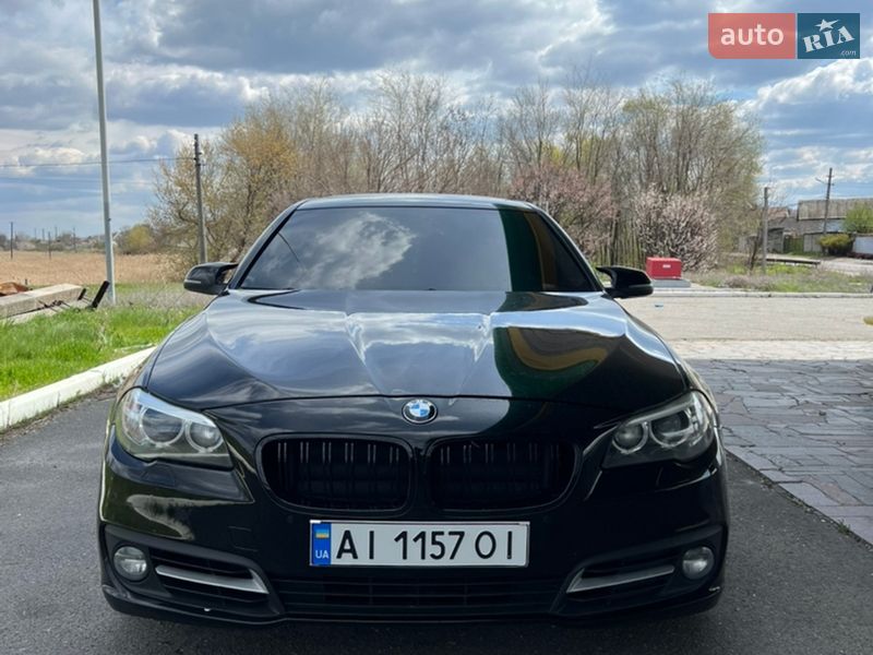 Седан BMW 5 Series 2015 в Дніпрі