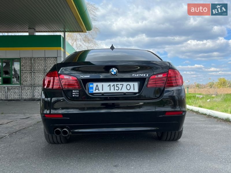 Седан BMW 5 Series 2015 в Дніпрі