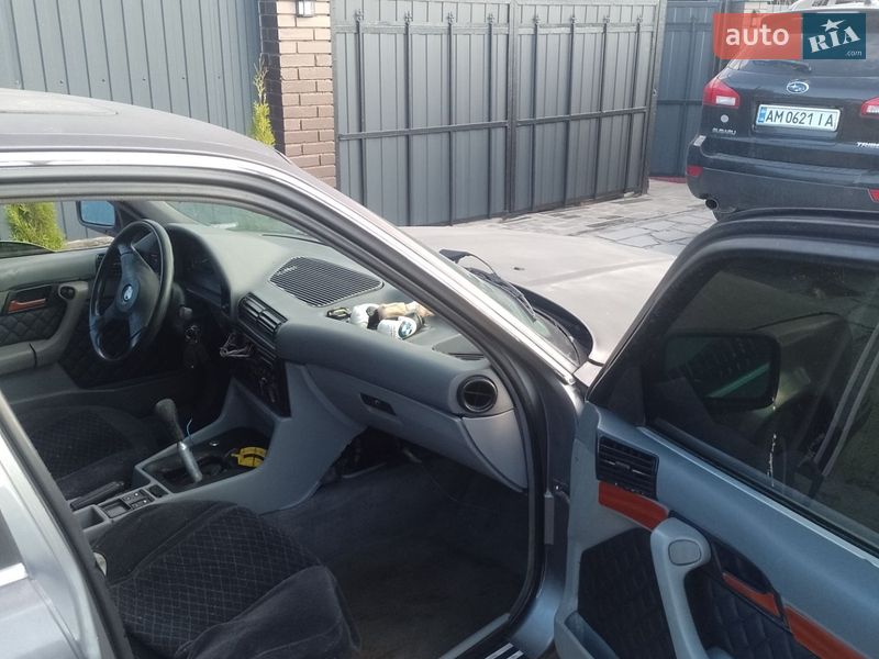 Седан BMW 5 Series 1992 в Житомире