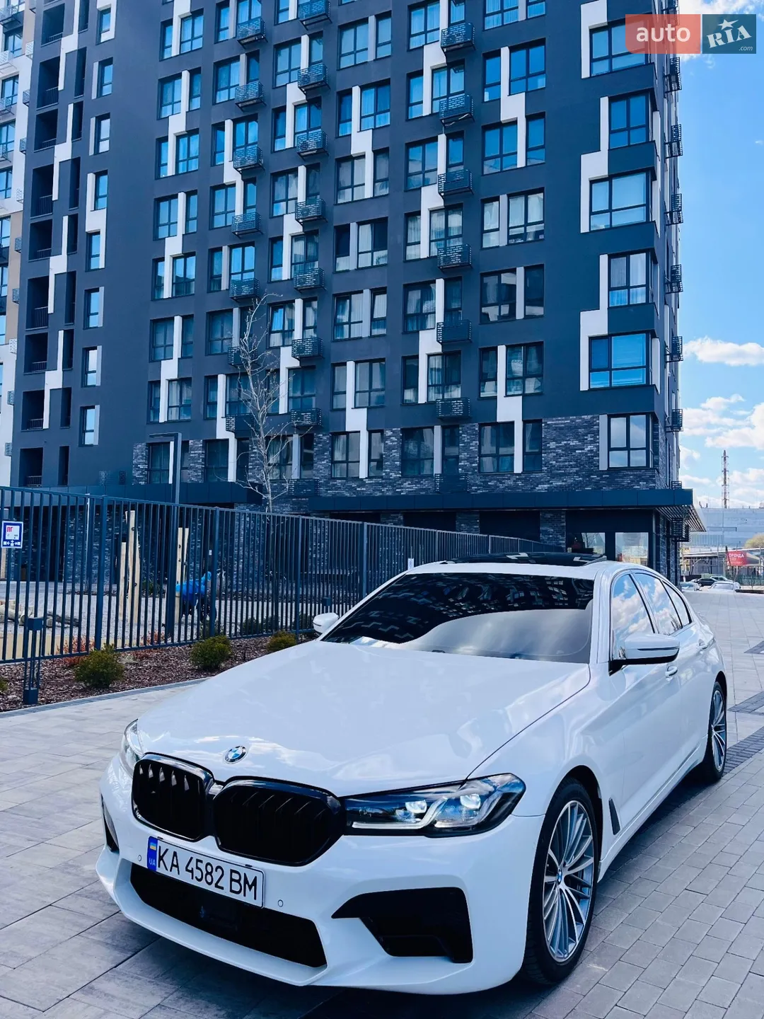 2017 BMW 5er - мініатюра 9