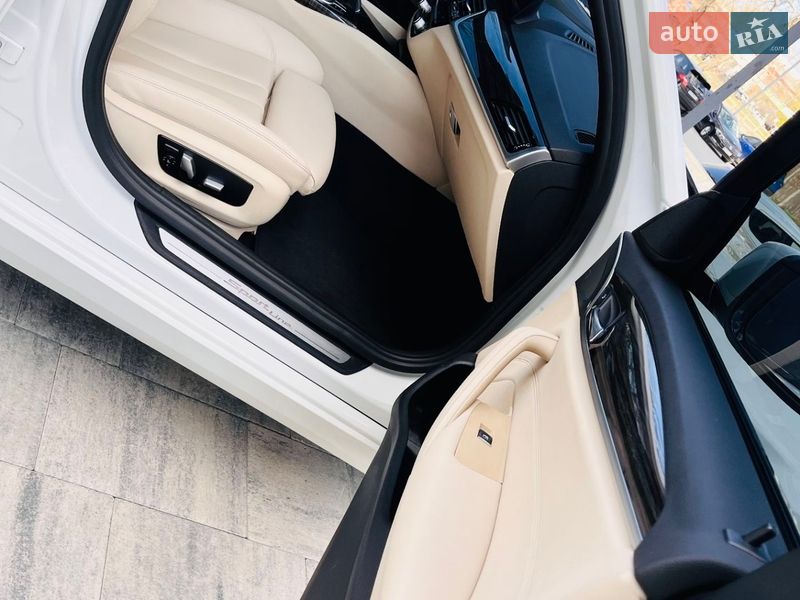 Седан BMW 5 Series 2017 в Кропивницькому