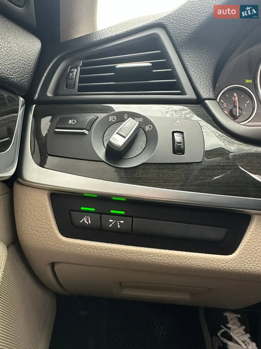 2010 BMW 5er - мініатюра 35