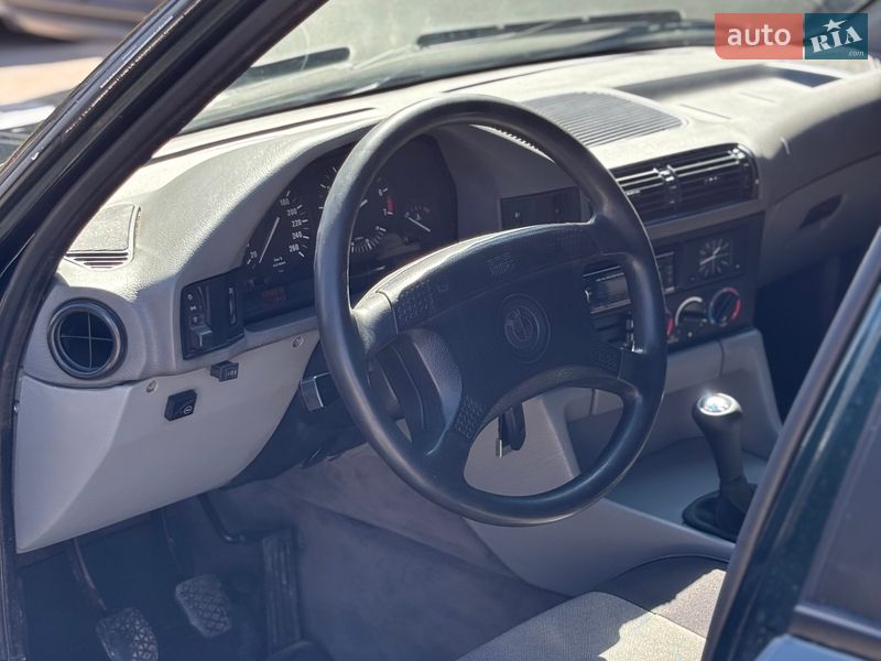 Седан BMW 5 Series 1994 в Киеве фото 10 Седан BMW 5 Series 1994 в Киеве