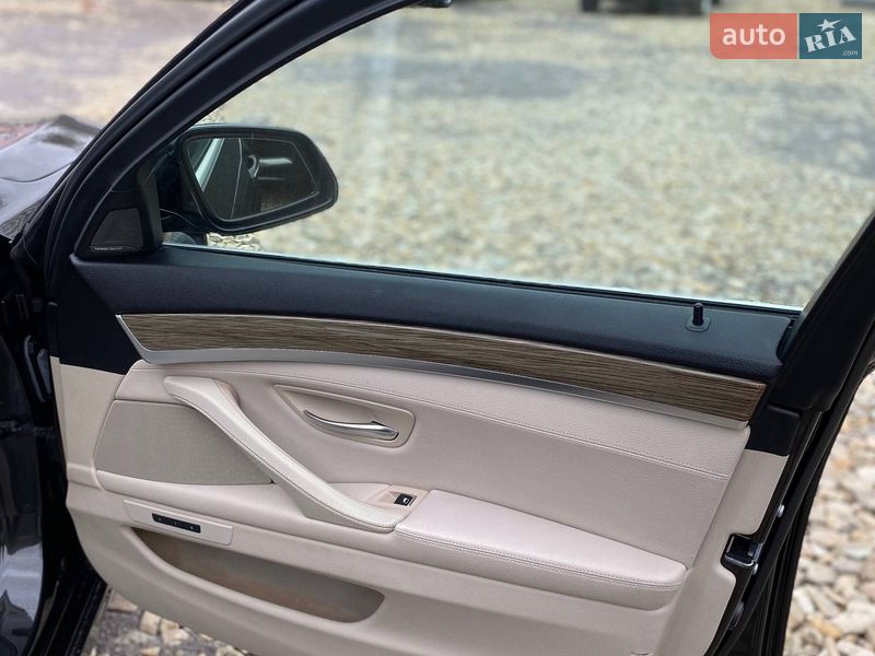 Седан BMW 5 Series 2013 в Самборе