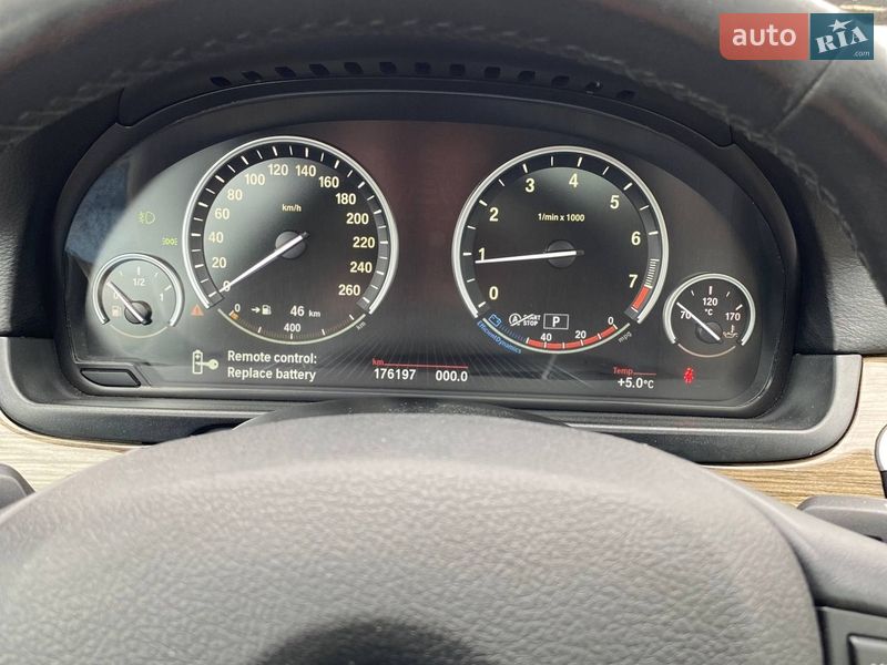 Седан BMW 5 Series 2013 в Самборе