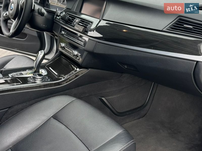 Седан BMW 5 Series 2014 в Хмельницькому