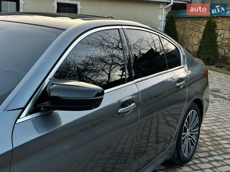 Седан BMW 5 Series 2017 в Виннице