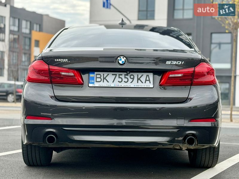 Седан BMW 5 Series 2017 в Ровно