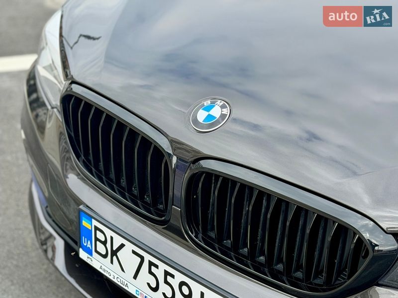 Седан BMW 5 Series 2017 в Ровно