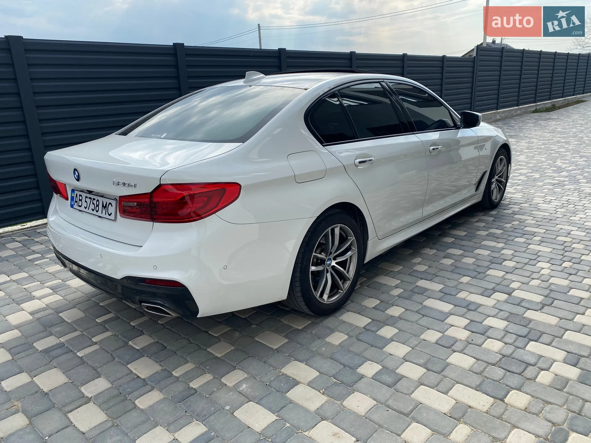 2017 BMW 5er - мініатюра 9
