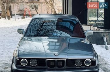 Седан BMW 5 Series 1989 в Тернополе