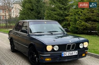Седан BMW 5 Series 1985 в Моршині