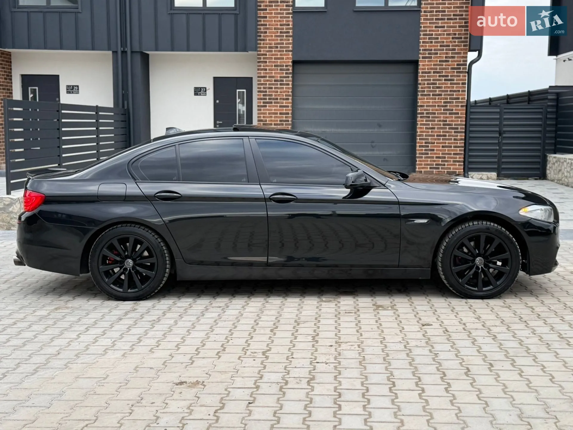 2010 BMW 5er - мініатюра 13