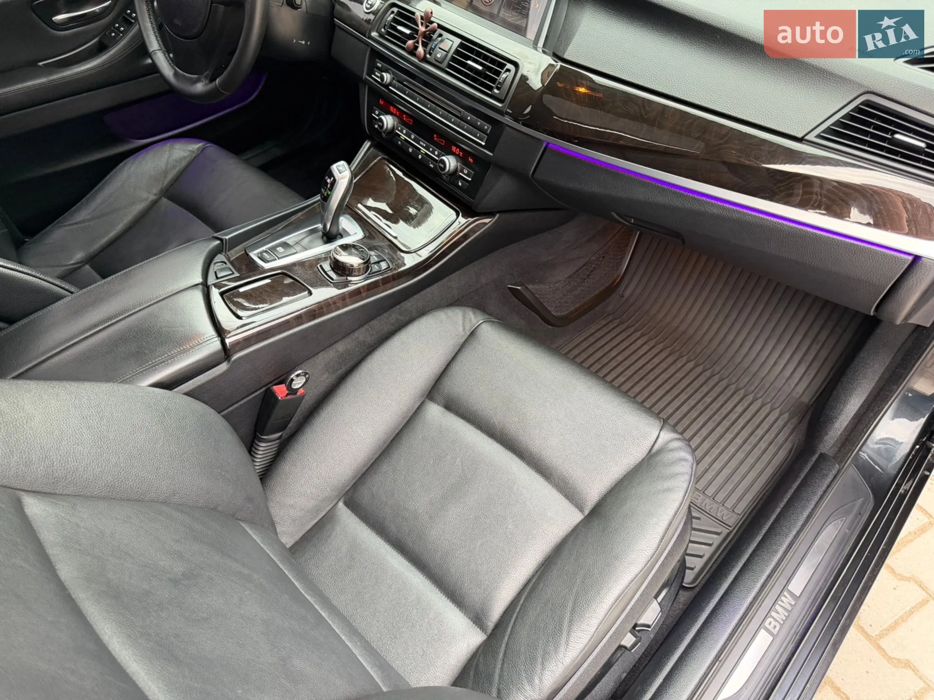 2010 BMW 5er - мініатюра 35