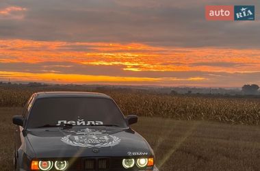 Седан BMW 5 Series 1992 в Куликове