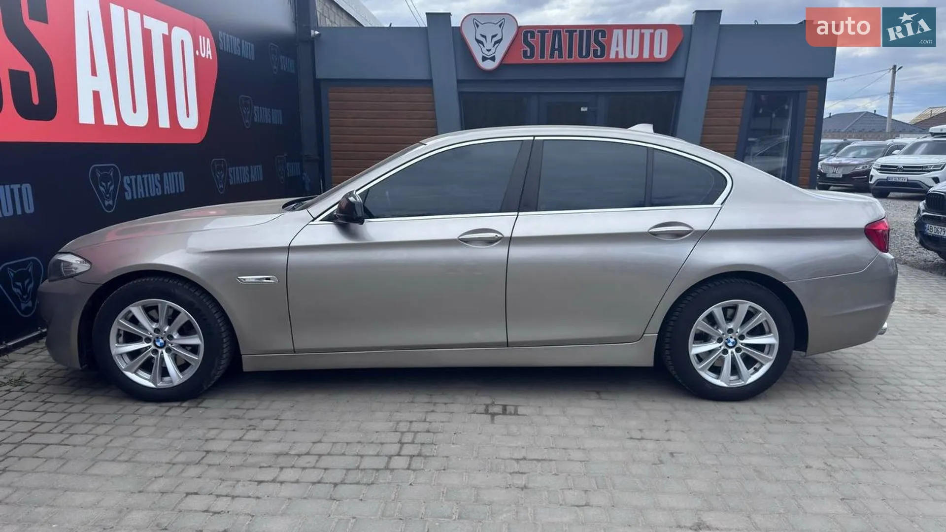2010 BMW 5er - мініатюра 9