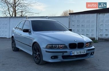 Седан BMW 5 Series 1999 в Теофиполе