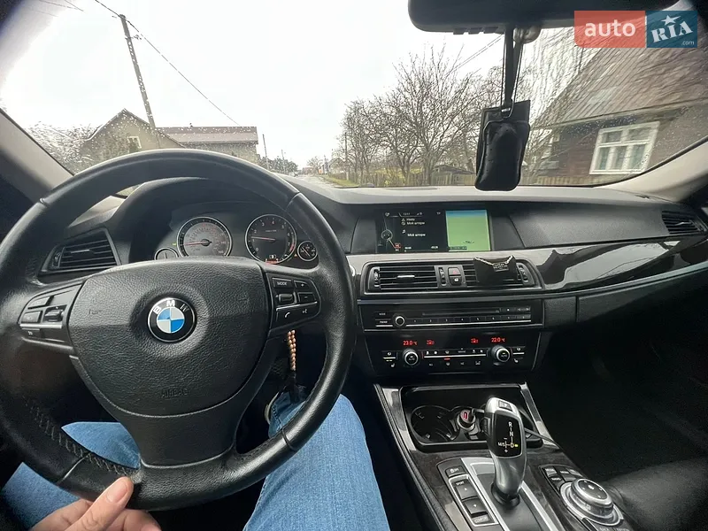 BMW 5 Series 2014 VIN WBA5C11030D035686 фото оголошення 45 з 77