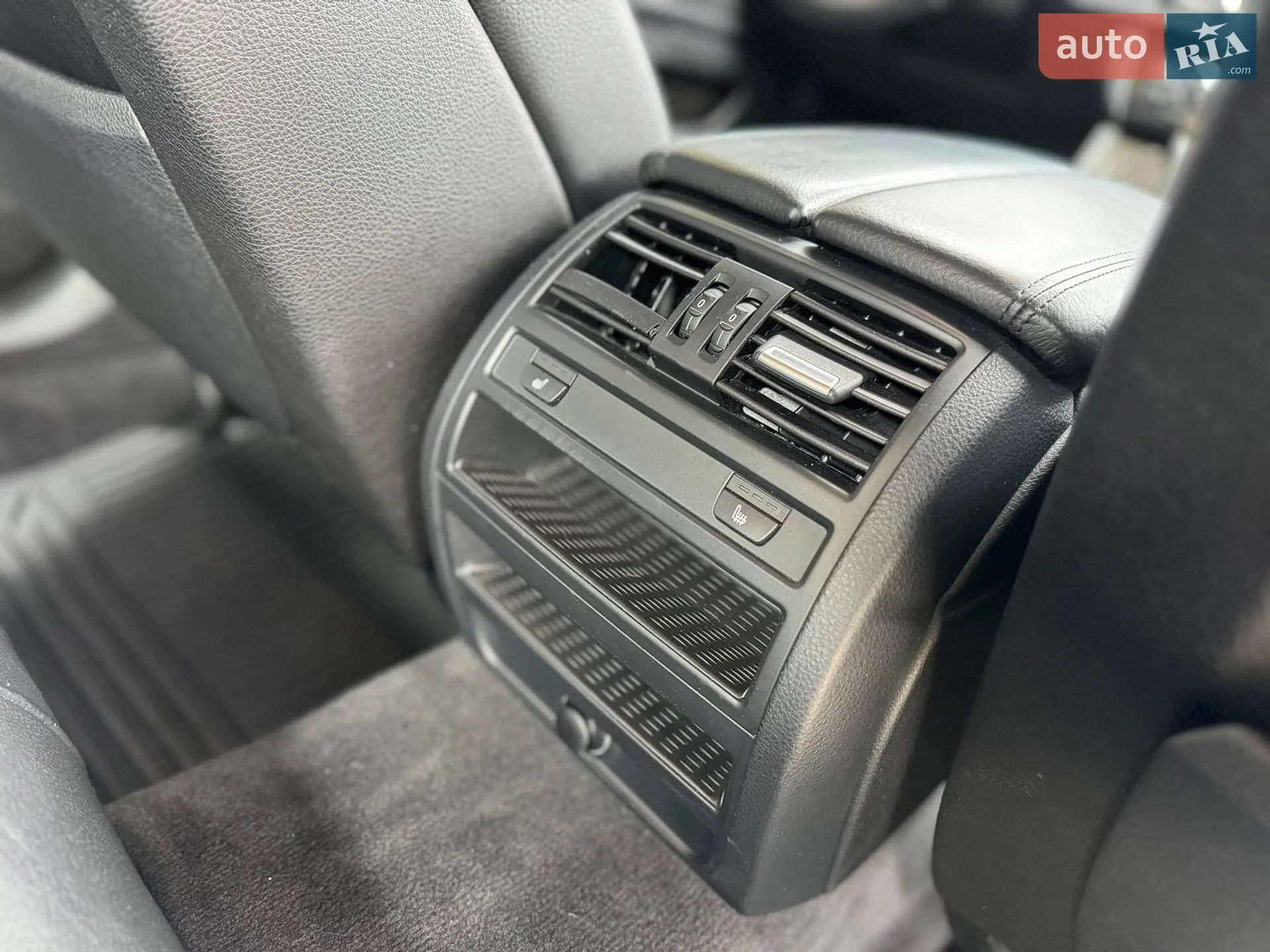2012 BMW 5er - мініатюра 17