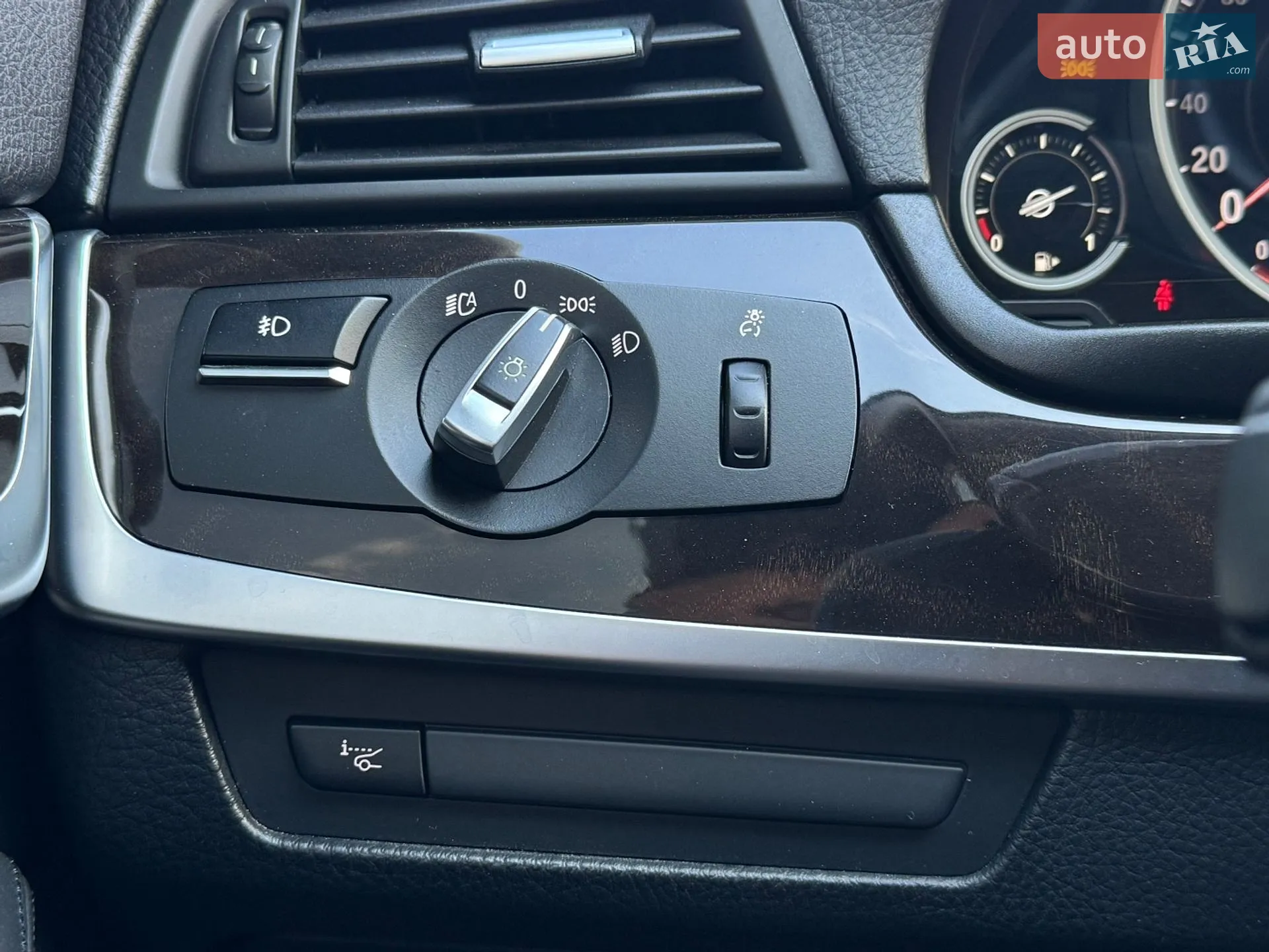 2015 BMW 5er - мініатюра 33