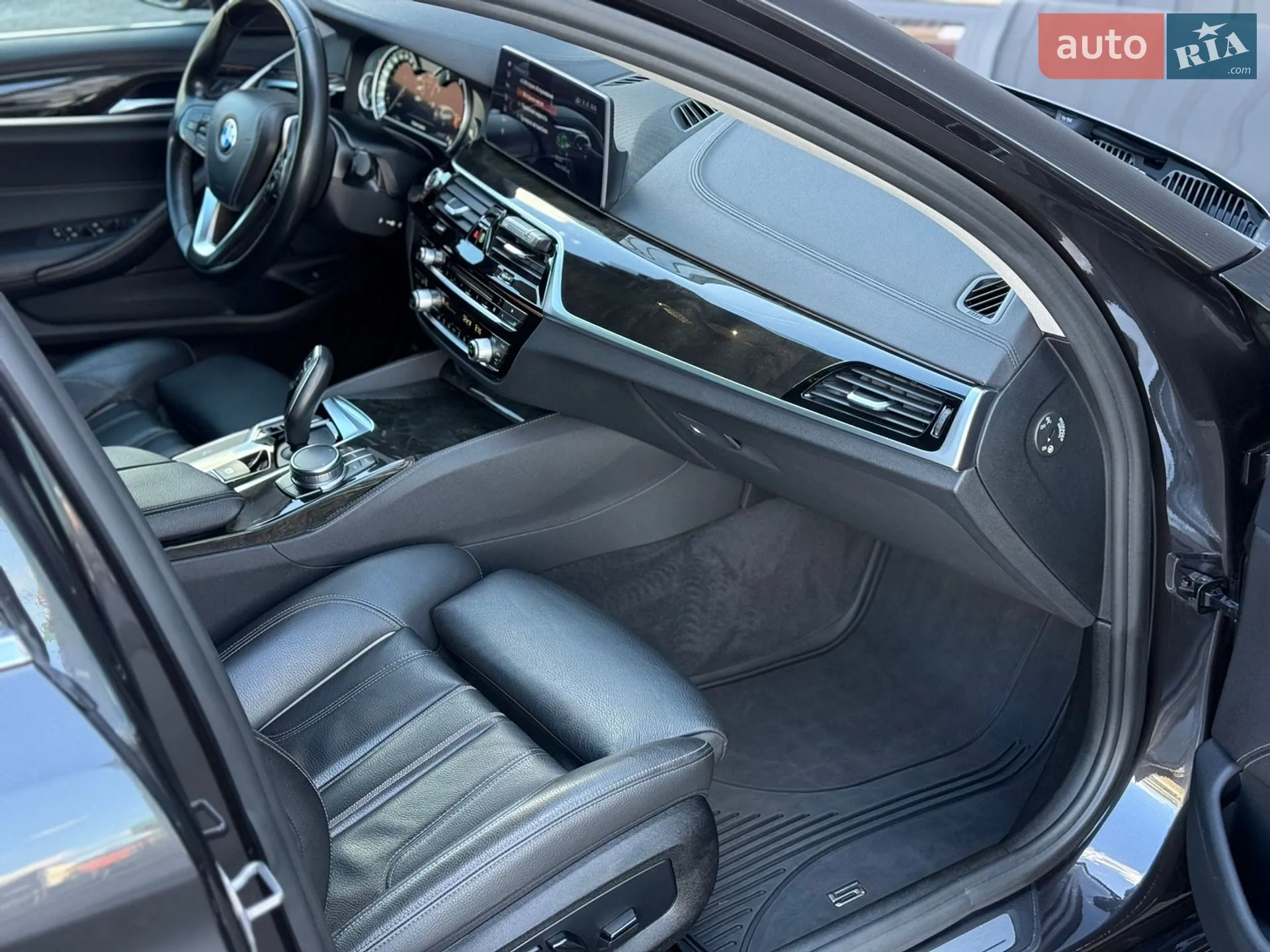 2017 BMW 5er - мініатюра 38