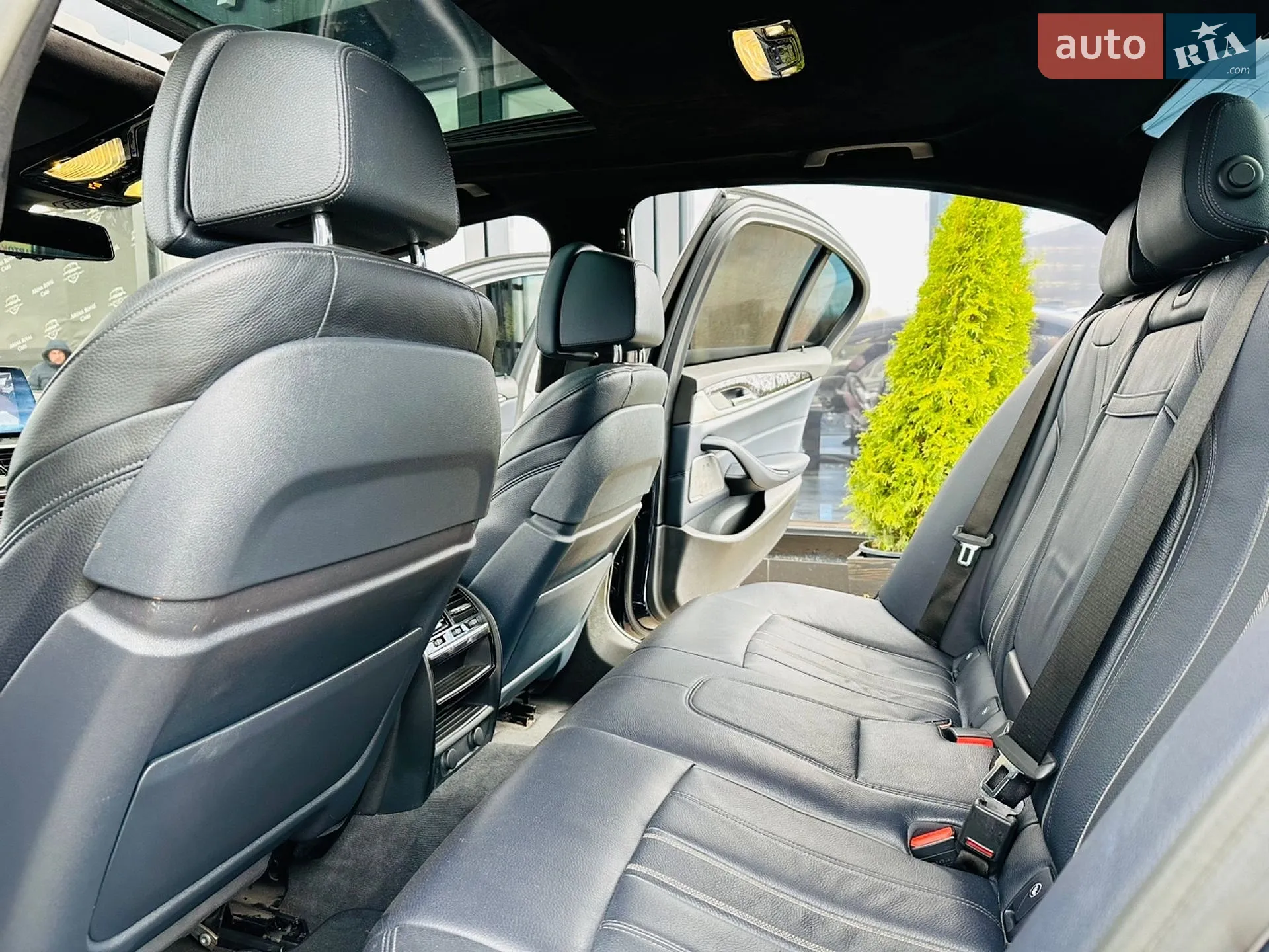 2017 BMW 5er - мініатюра 18