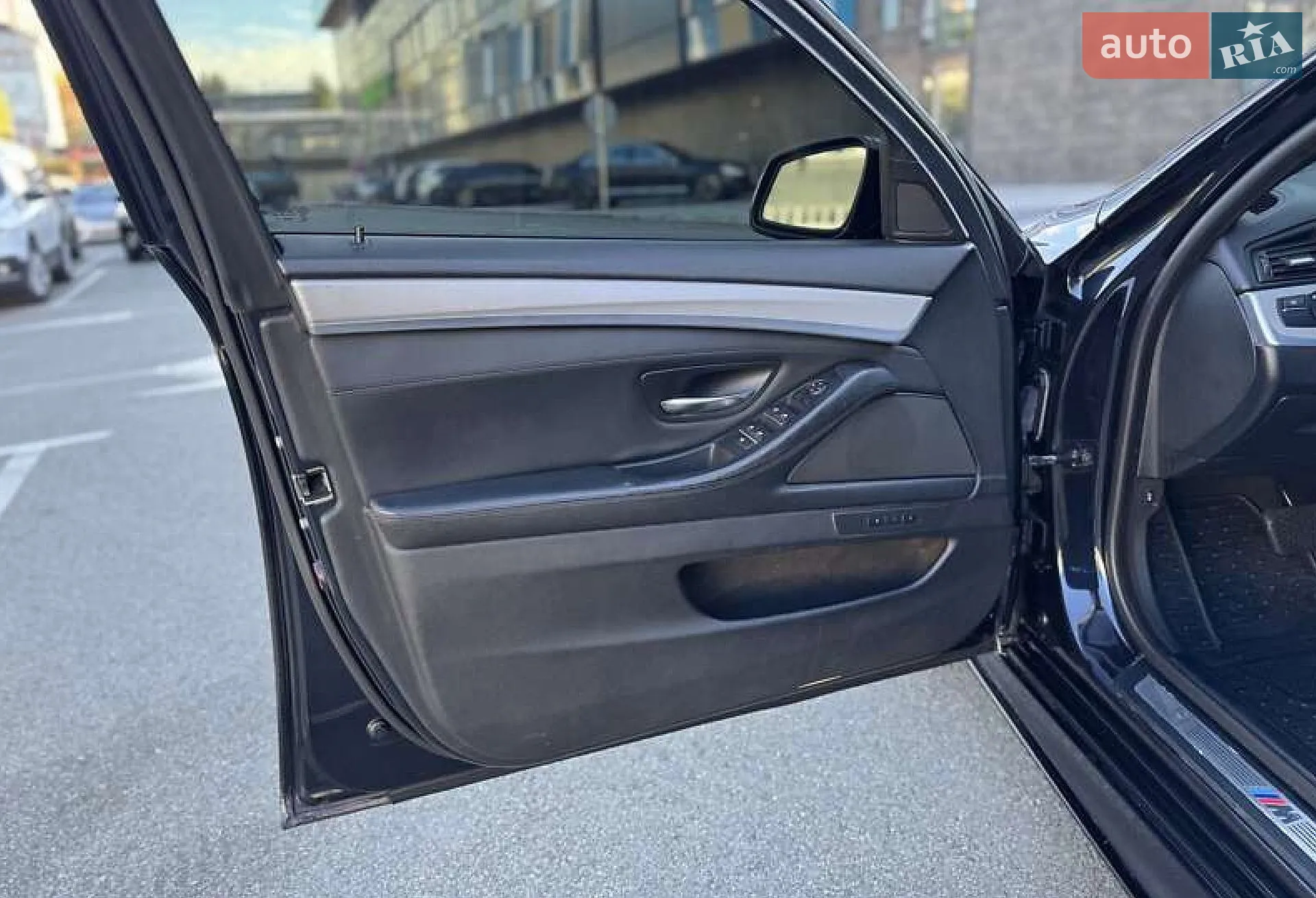 BMW 5 Series 2014 VIN WBA5A7C5XED616126 фото оголошення 13 з 18