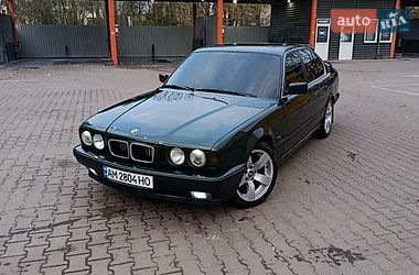 Седан BMW 5 Series 1990 в Житомирі