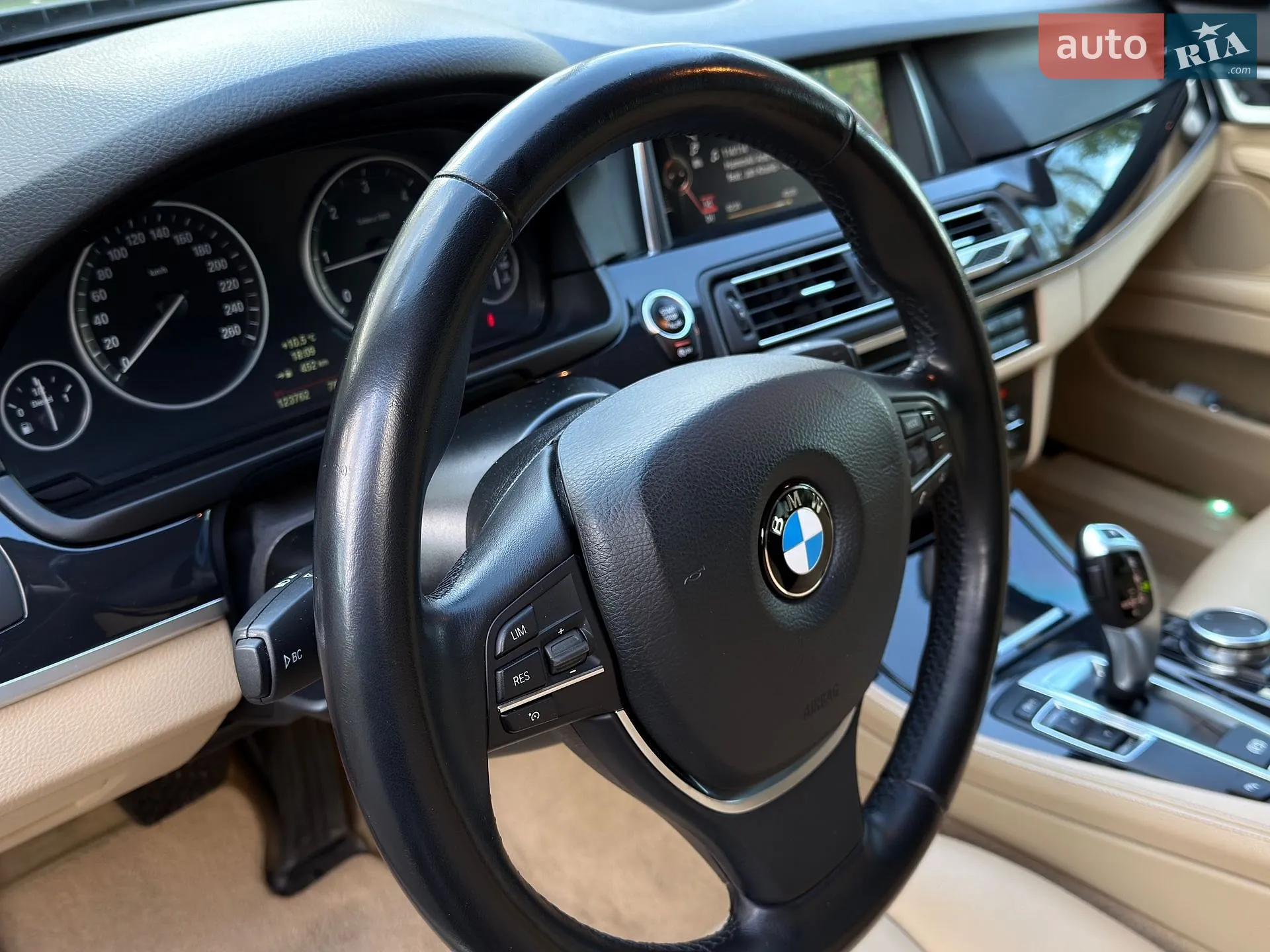 2013 BMW 5er - мініатюра 13