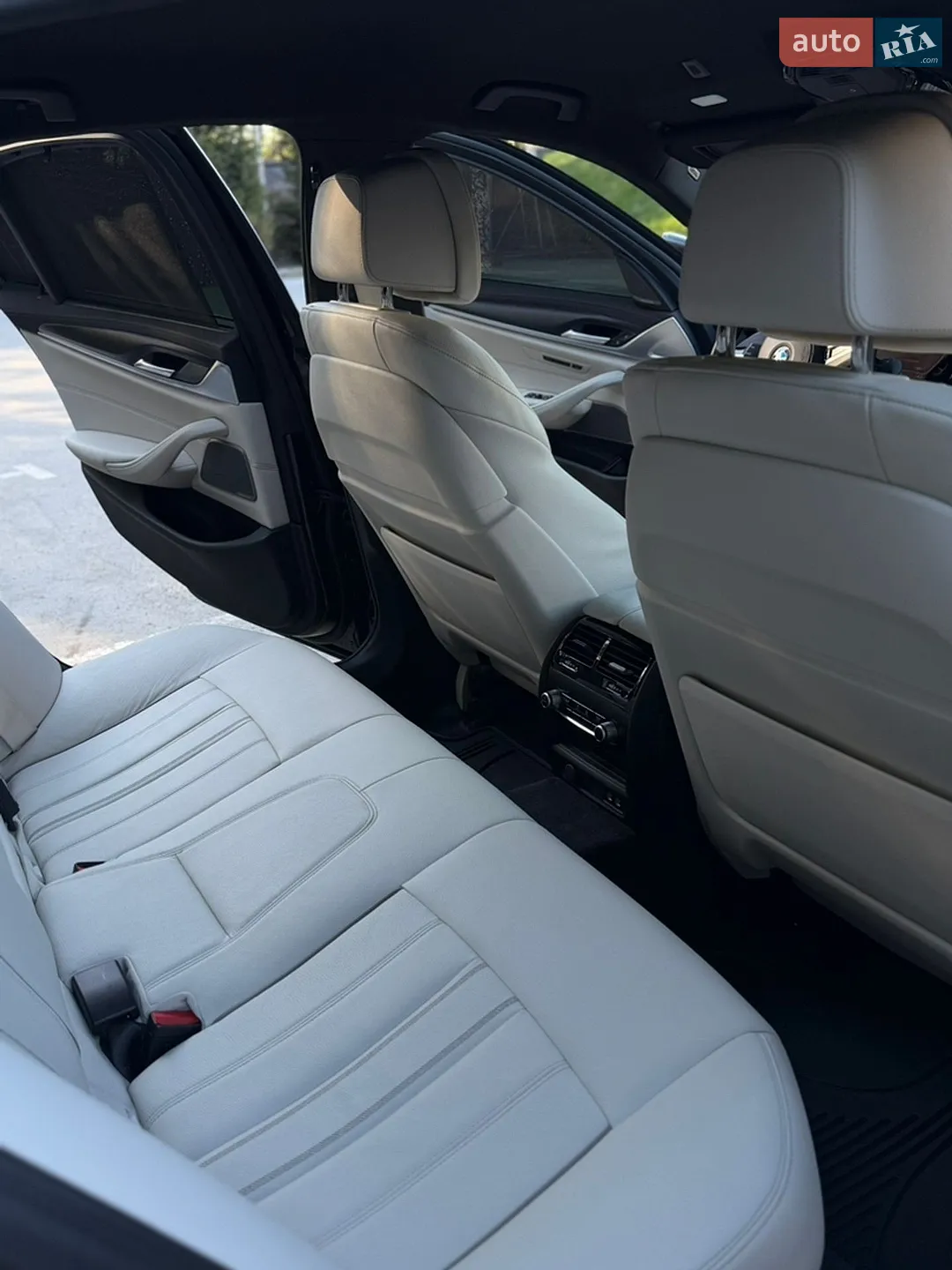 2020 BMW 5er - мініатюра 25