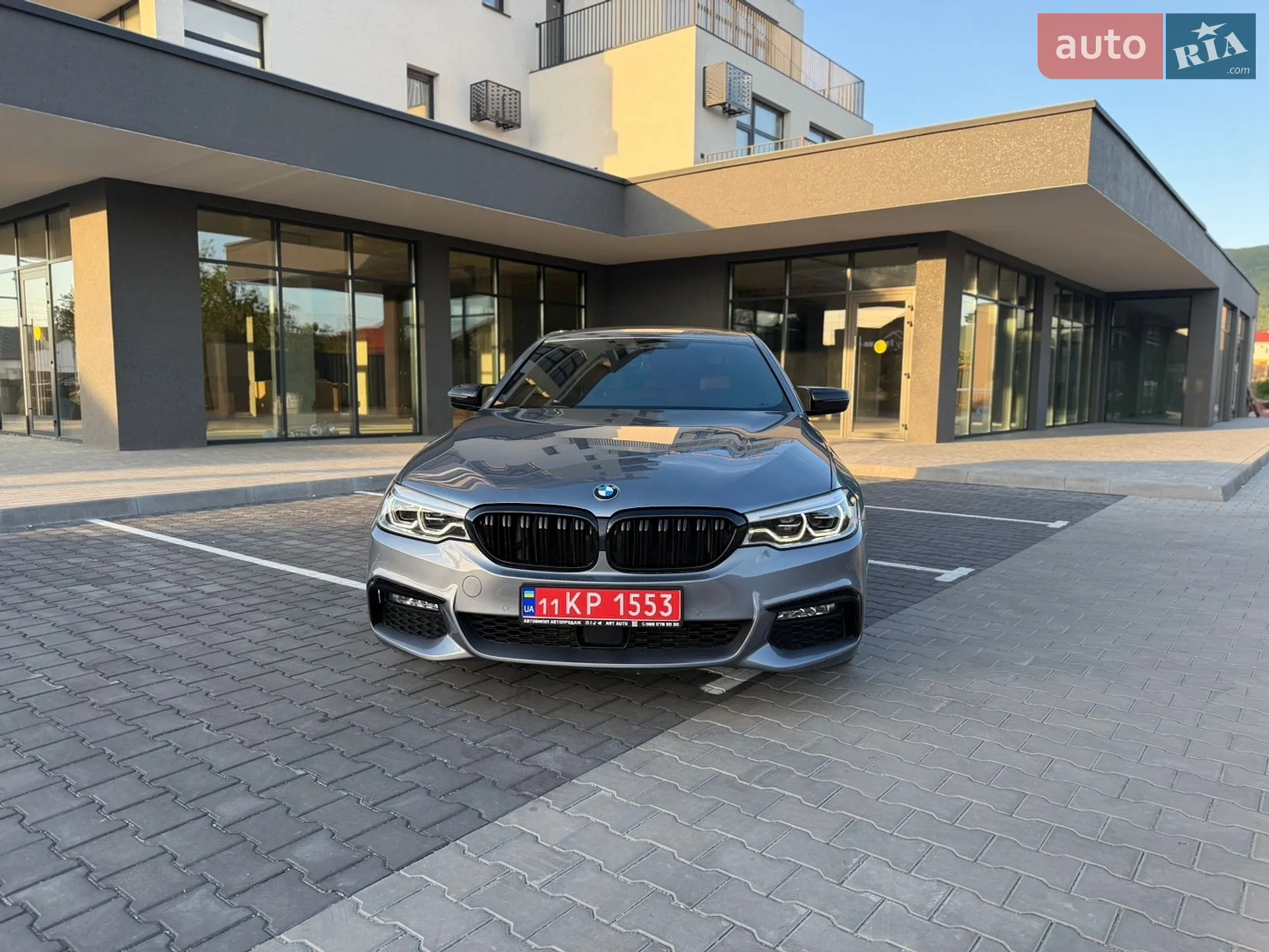 2017 BMW 5er - мініатюра 2