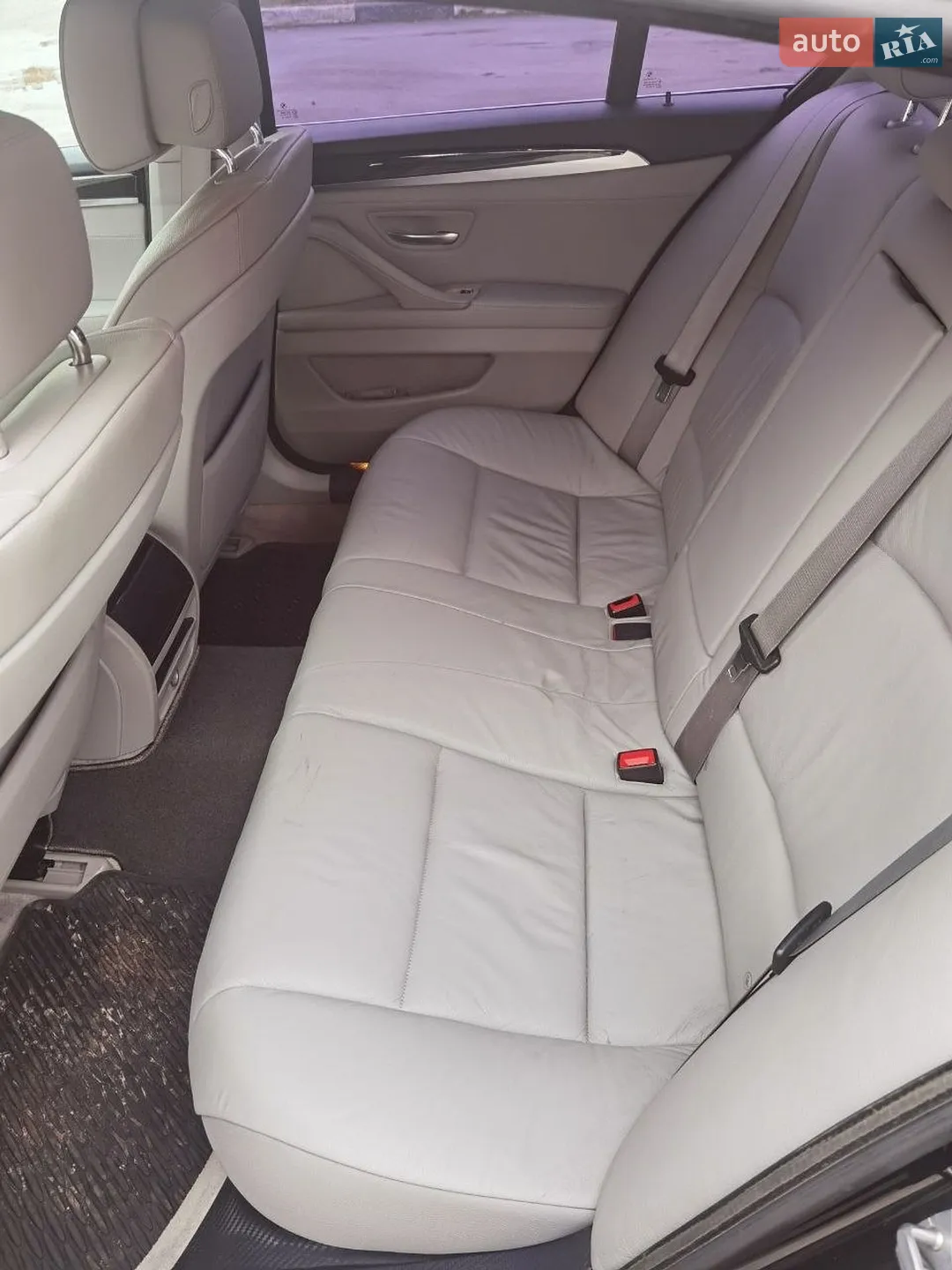 2010 BMW 5er - мініатюра 12