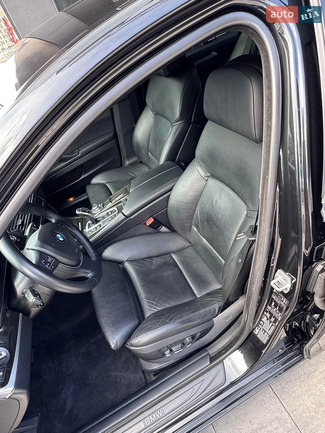 2012 BMW 5er - мініатюра 12