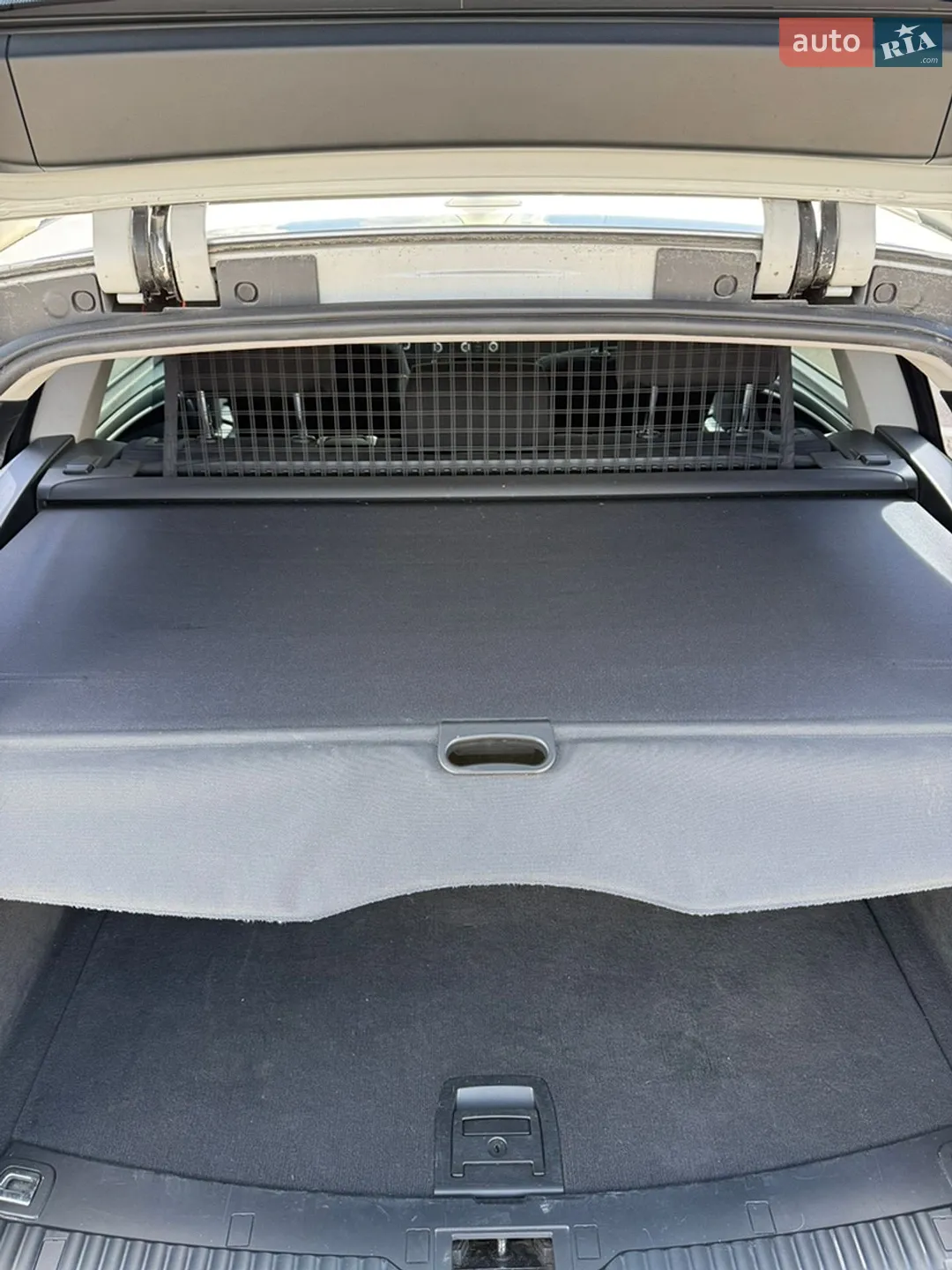 2010 BMW 5er - мініатюра 16