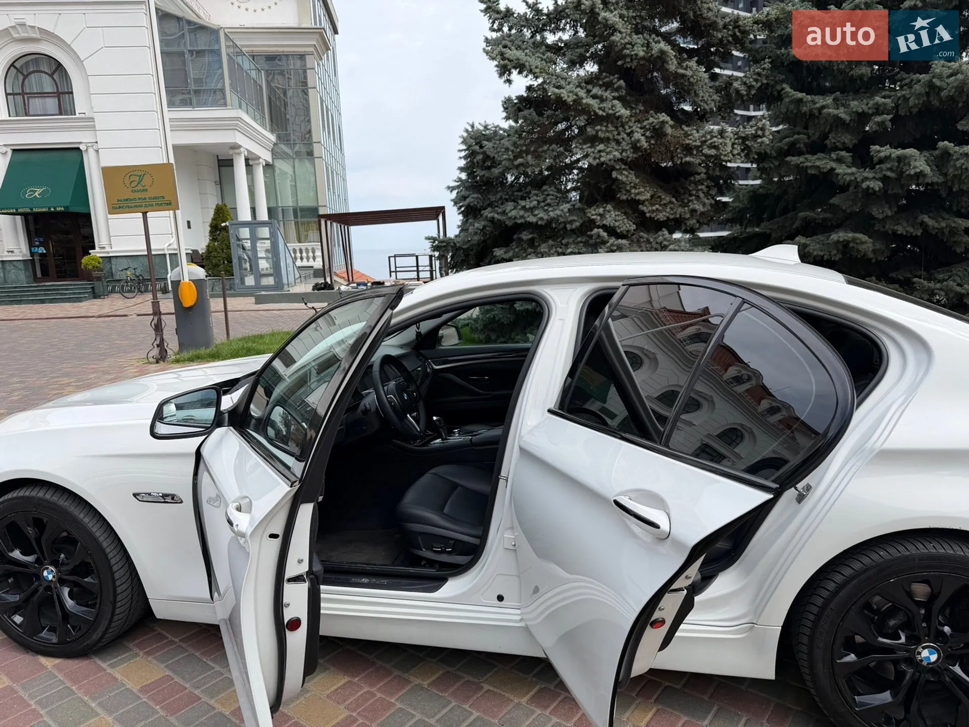 2010 BMW 5er - мініатюра 11