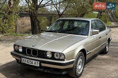 Седан BMW 5 Series 1988 в Харкові