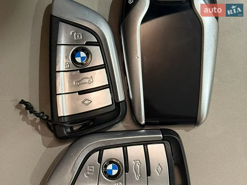 BMW 5 Series 2018 VIN WBAJC9101JB279394 фото оголошення 32 з 71