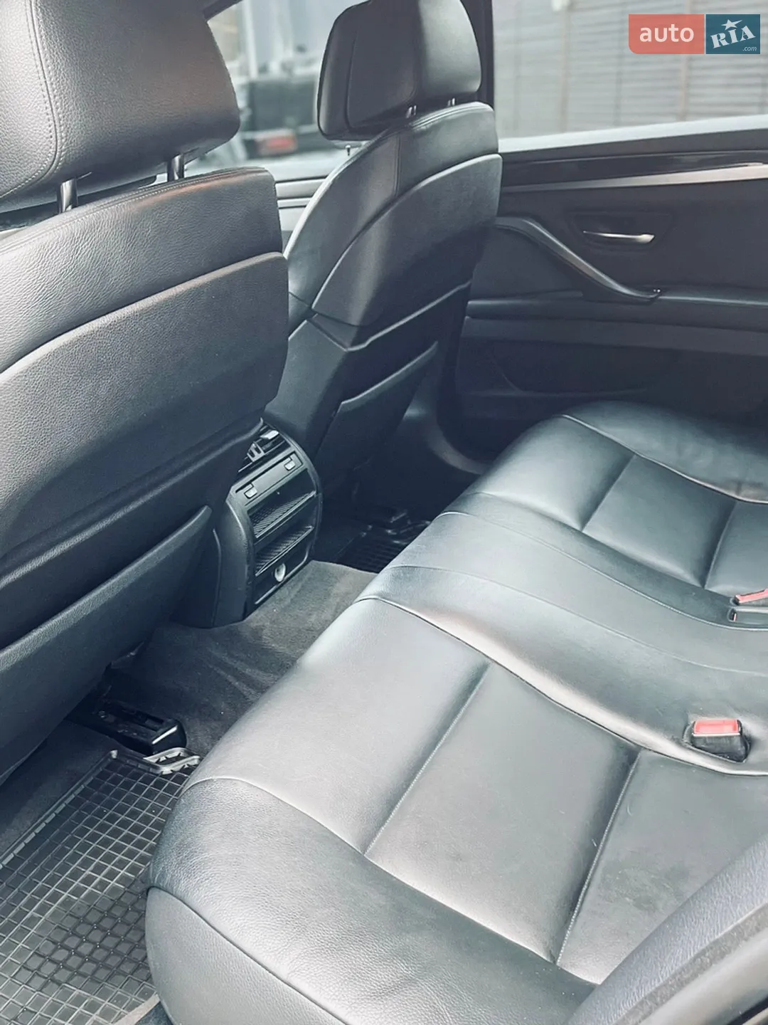 2011 BMW 5er - мініатюра 7
