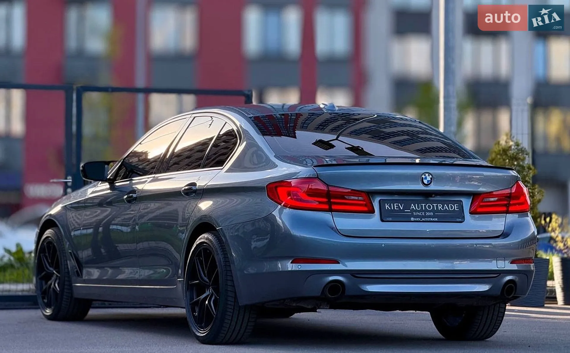 2017 BMW 5er - мініатюра 15
