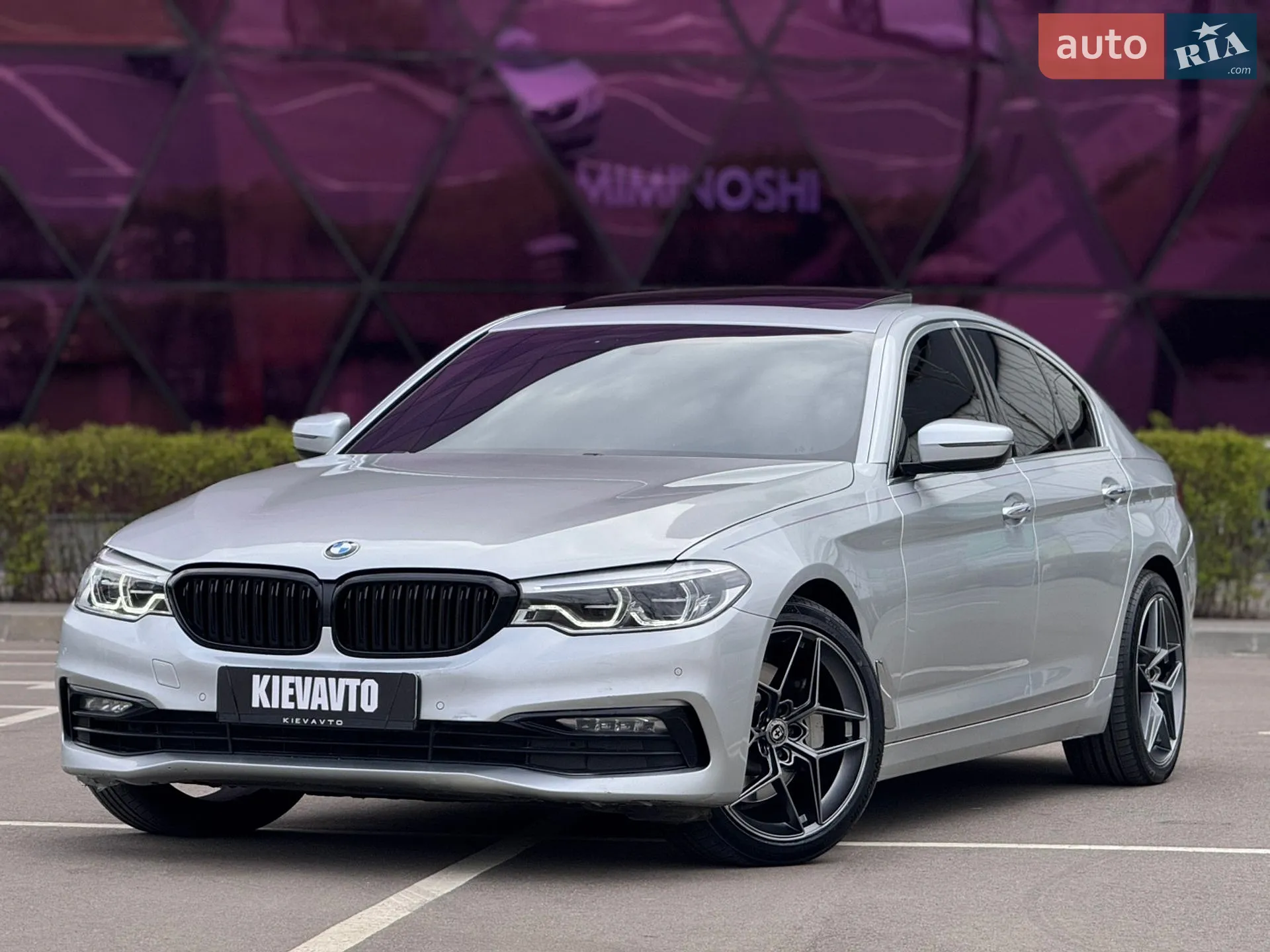 2017 BMW 5er - мініатюра 2
