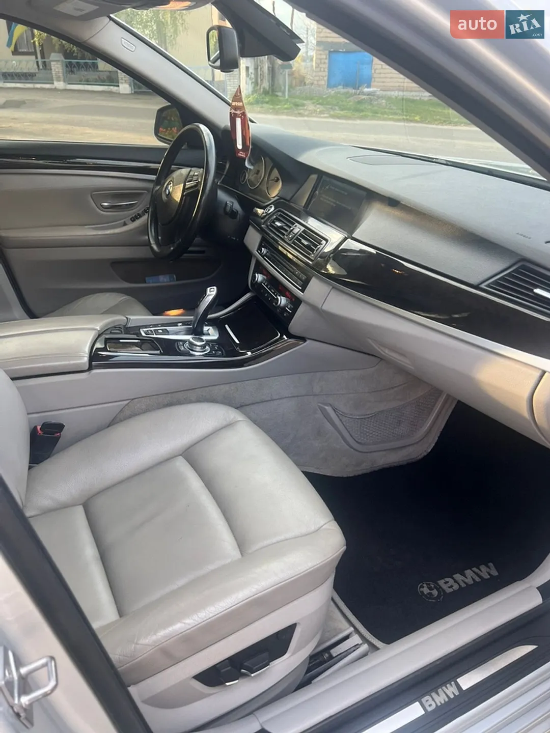 2011 BMW 5er - мініатюра 15