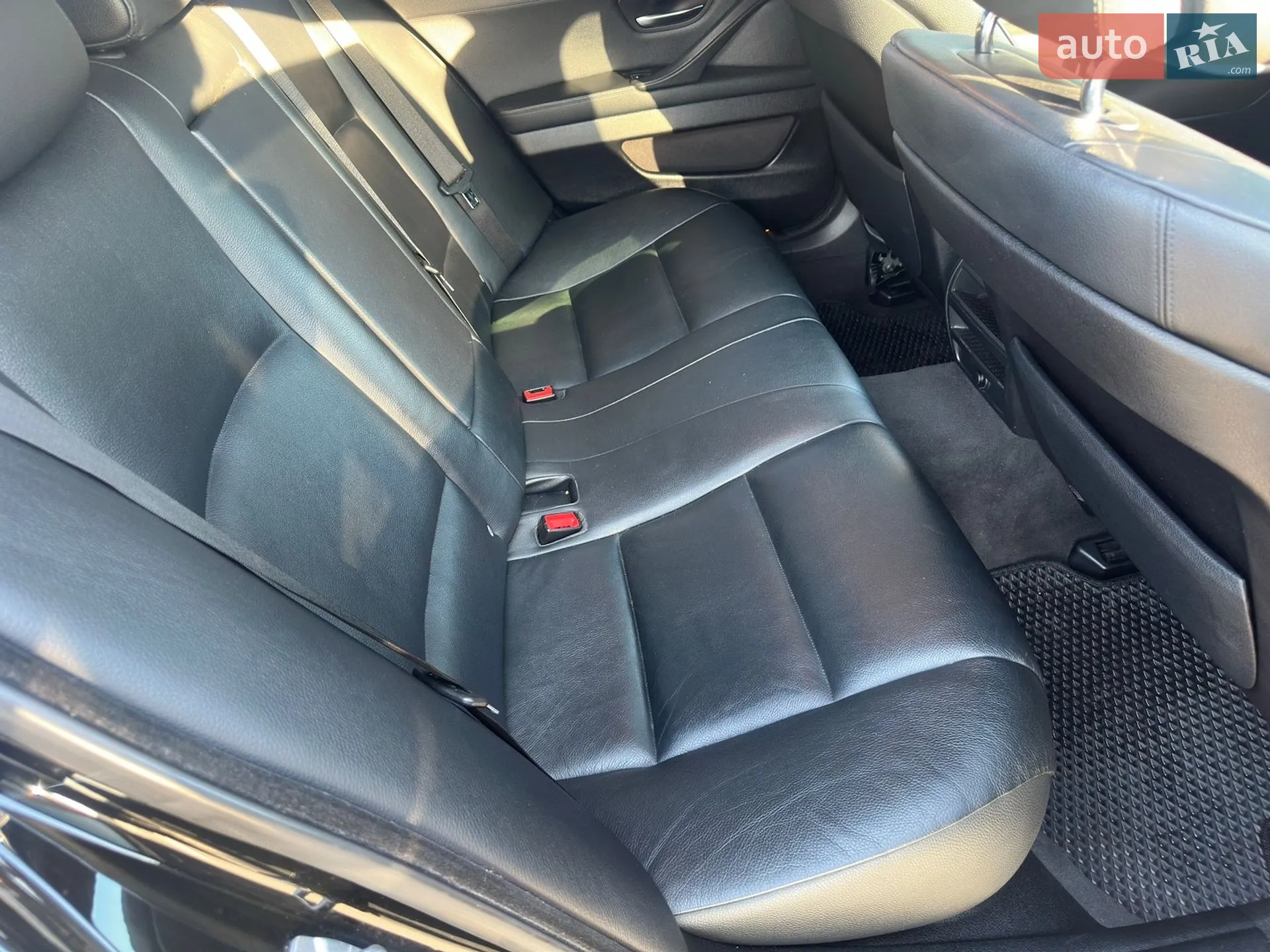 2010 BMW 5er - мініатюра 25